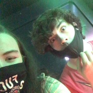 Meet your Posher, Chloe